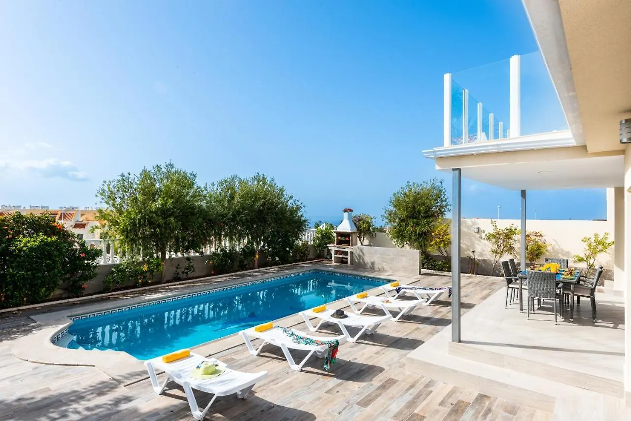 Amazing Villa Medina, Bbq أذيخي