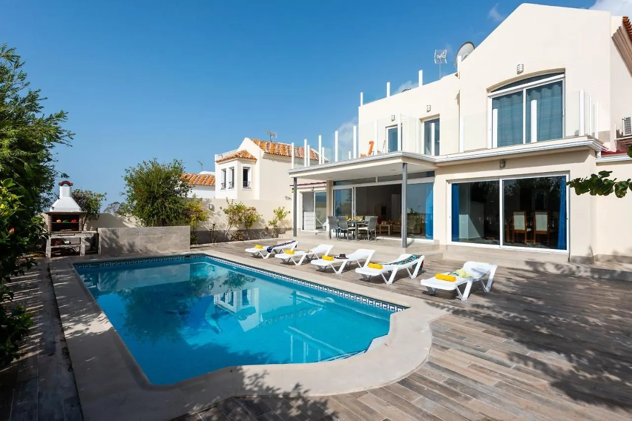 Amazing Villa Medina, Bbq Адехе Испания